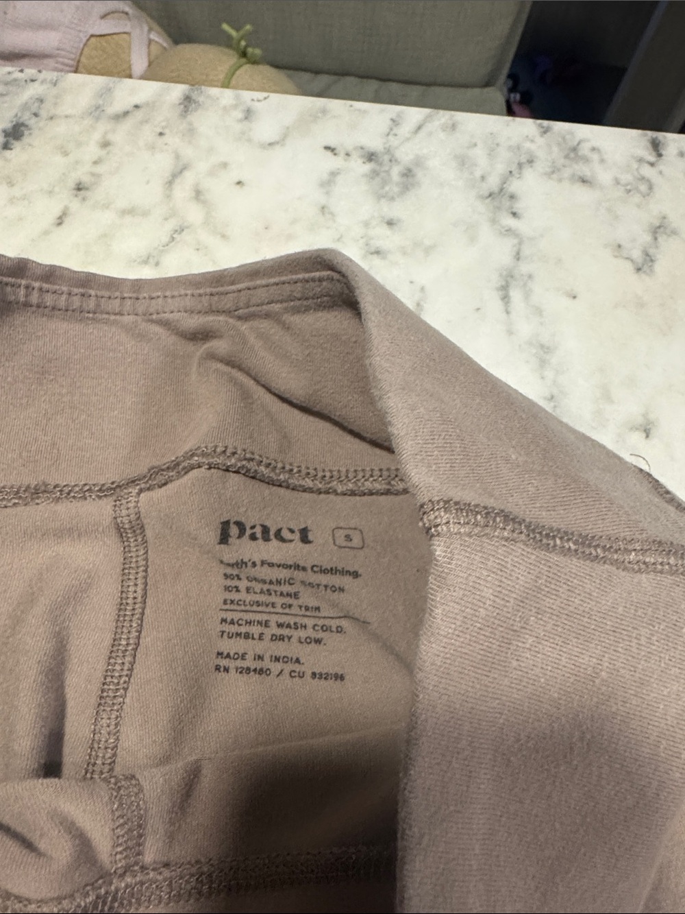 Women's Leggings - Soft Stretch Activewear mocha color with pockets - Picture 3 of 4
